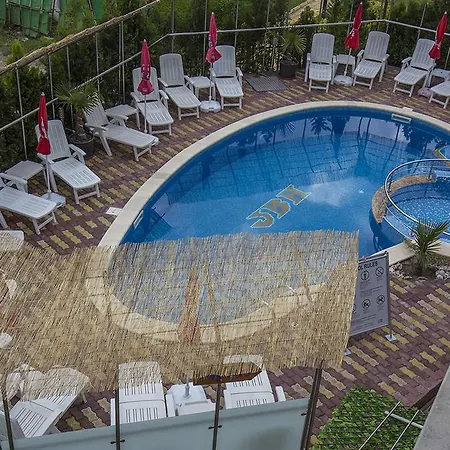 Hotel Jbh 2*